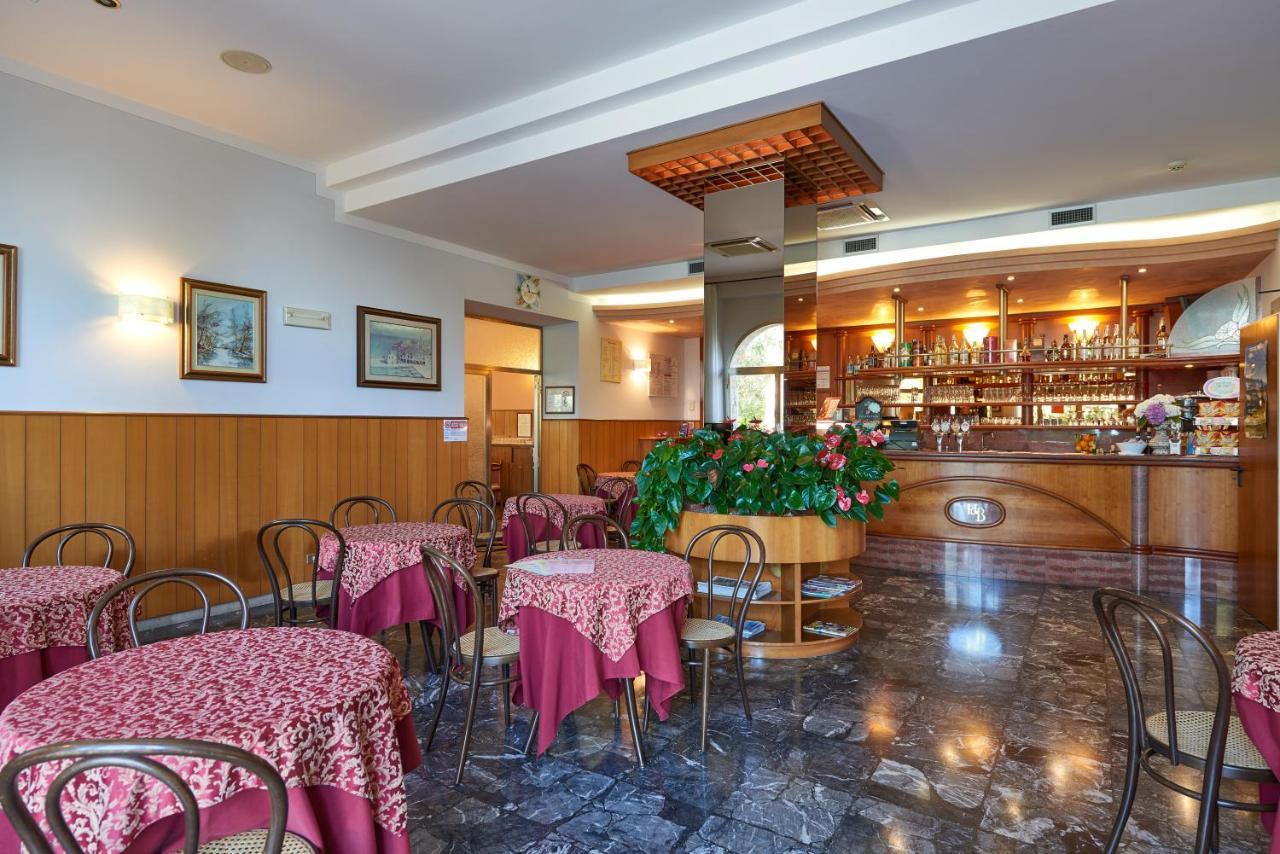 Hotel Benacus Торри-дель-Бенако Экстерьер фото