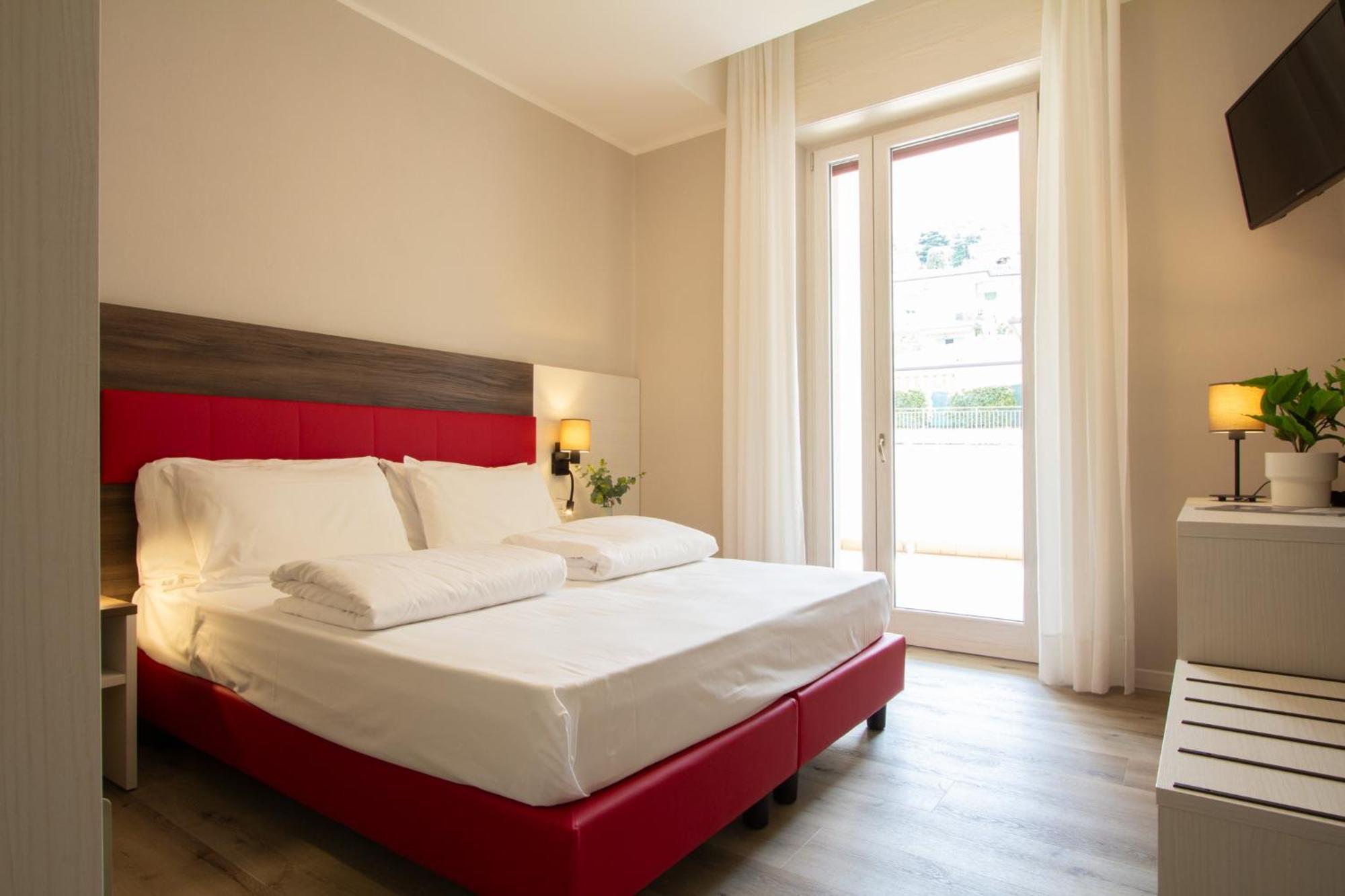 Hotel Benacus Торри-дель-Бенако Экстерьер фото