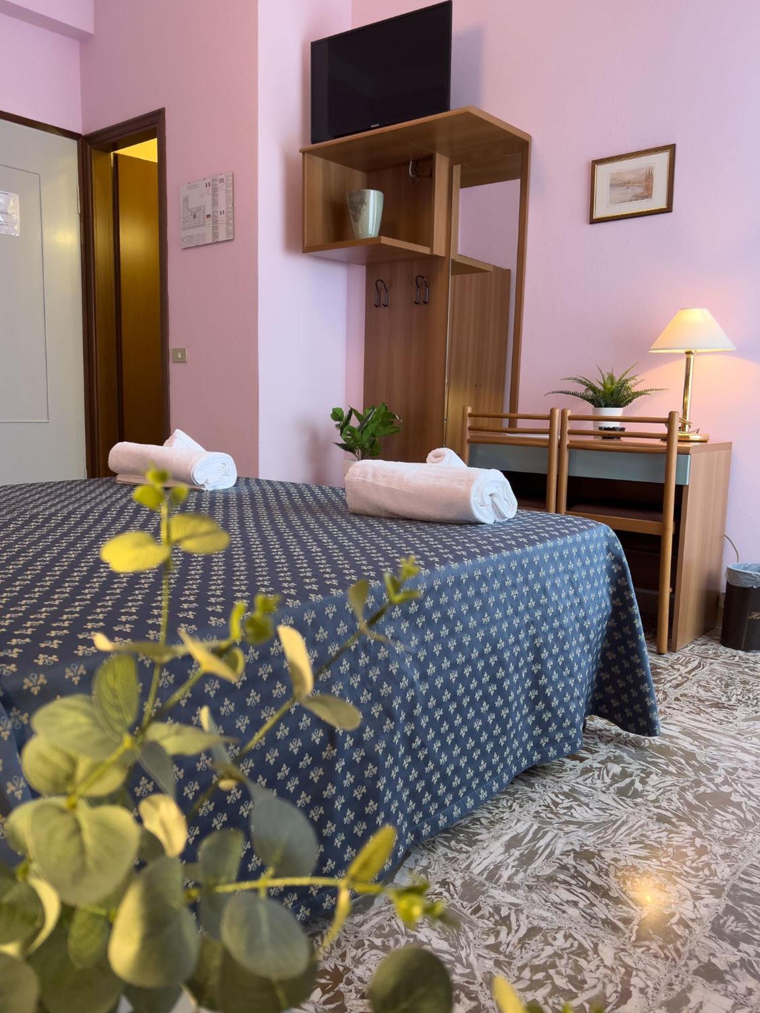 Hotel Benacus Торри-дель-Бенако Экстерьер фото